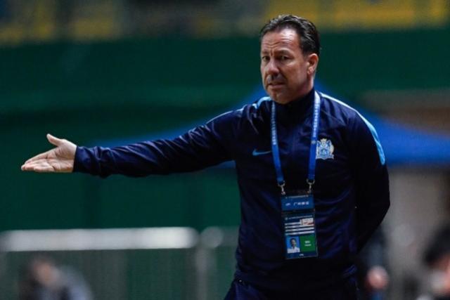 开云-范加斯特：球队表现很顽强 防守还可做得更好